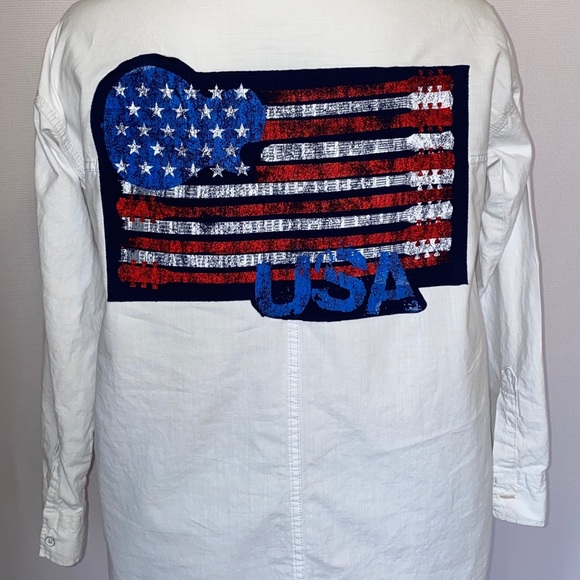 AMERICAN FLAG GUITAR GRAPHIC BACK BUTTON DOWN - Picture 5 of 6